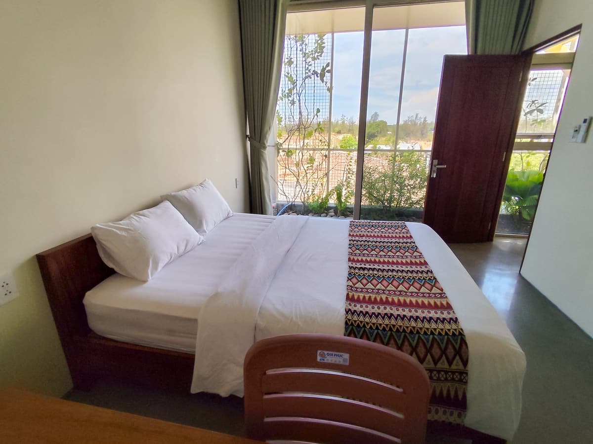 Double room with floor-to-ceiling windows